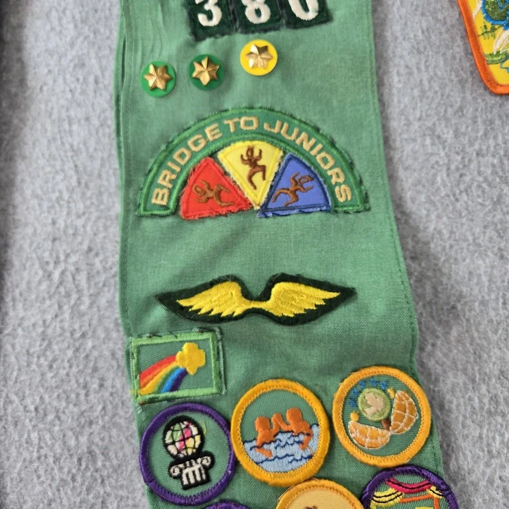Vintage Girl Scouts U.S.A. Bundle Girls One Size Multicolor Scarf Patchwork‎